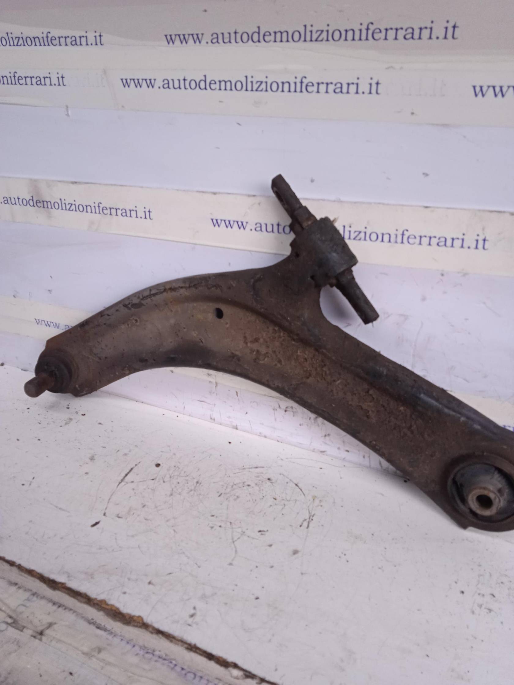 Braccio oscillante sosp. ant. sx.